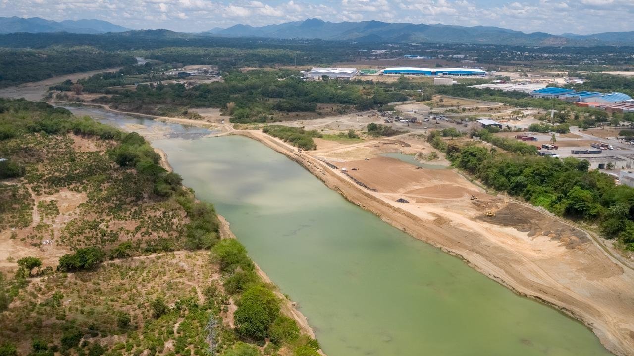 Intervención ambiental en el río Haina