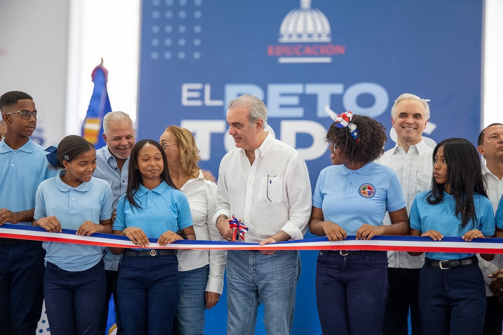 Techado del Centro Educativo en Artes Antonio Garabitos