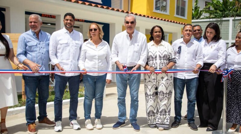 Luis Abinader inaugura un Caipi en Canastica, San Cristóbal, para beneficiar a 250 niños y niñas