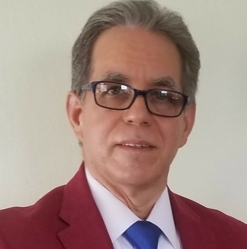 Dionicio Hernández Leonardo celebrando su cumpleaños
