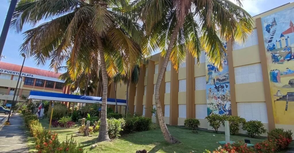 UASD Centro Puerto Plata se une a programa del CONANI en protección de la niñez y adolescencia