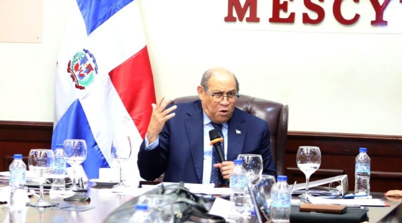 Sesión del CONESCyT sobre autonomía universitaria y educación superior en República Dominicana