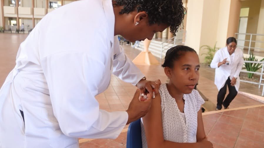 Jornada de vacunación de la UASD Centro Nagua