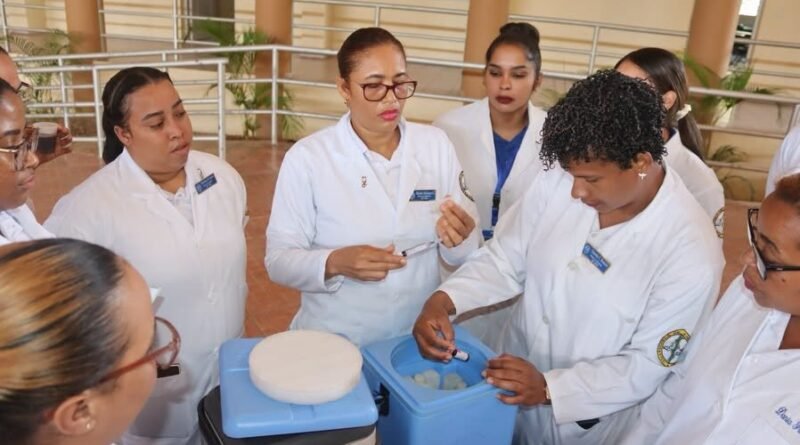 Jornada de vacunación de la UASD Centro Nagua en beneficio de la comunidad