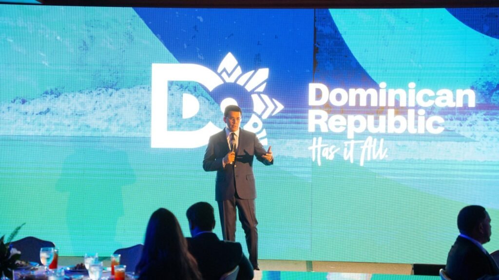David Collado encabeza en Houston el roadshow 124 para promover a República Dominicana como destino turístico