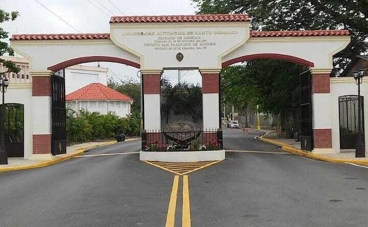 Recinto San Francisco de Macorís de la UASD