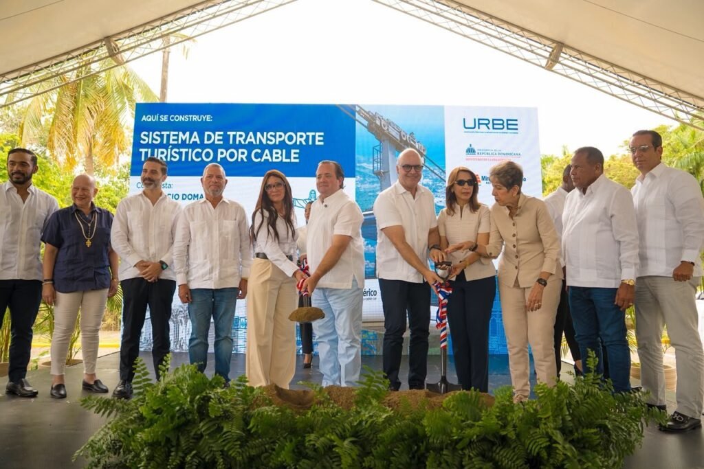 Teleférico de Puerto Plata durante el inicio de su modernización integral