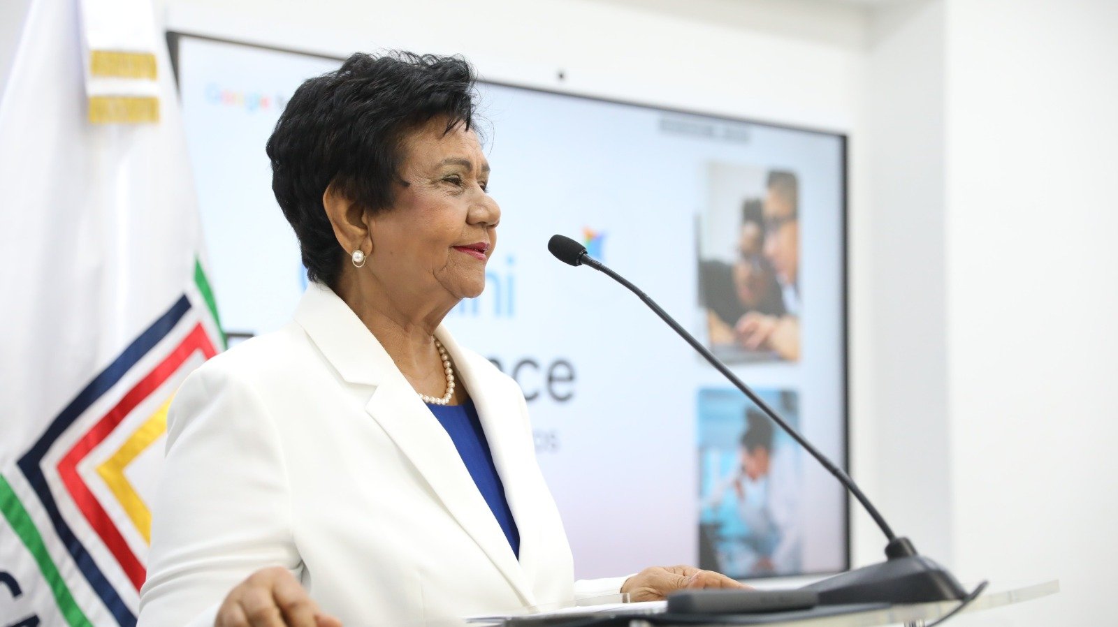 Programa de formación en inteligencia artificial para docentes universitarios