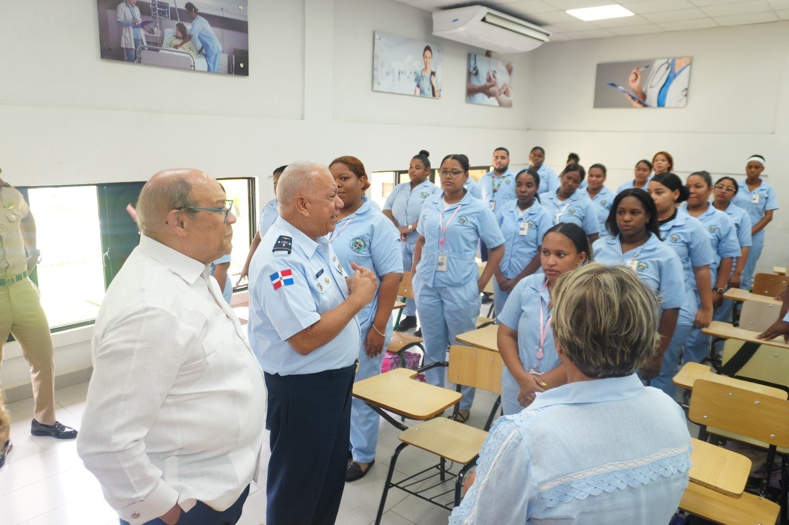 Imagen relacionada con la cooperación educativa entre el MESCyT y el Ministerio de Defensa